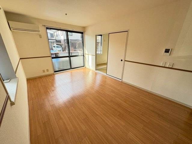 メゾンプレミールBの居間・リビング