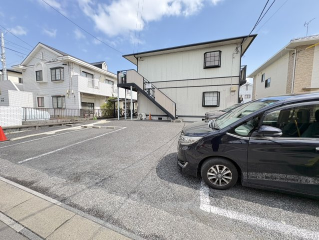 リュミエールの駐車場