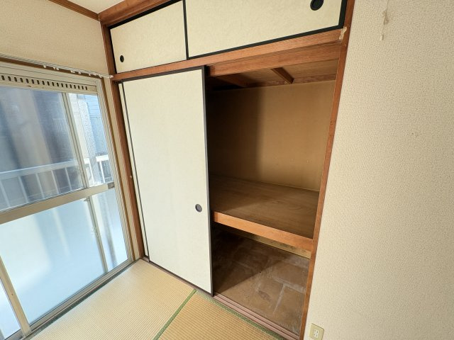 市川メゾンポワールの収納