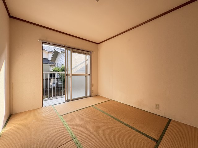 市川メゾンポワールの和室