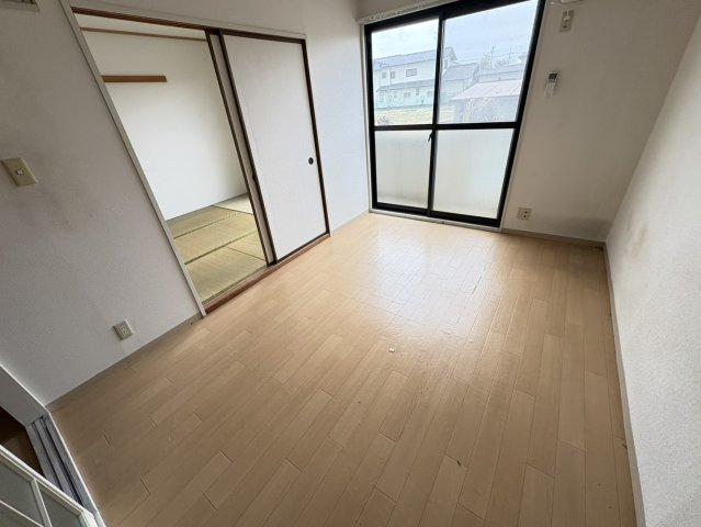 ガーデンホームズⅠの居間・リビング