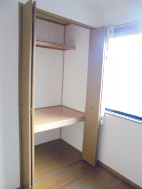 サニーコート田辺Ａの収納