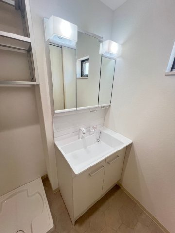 クリエオーレ一津屋Ⅰの洗面所