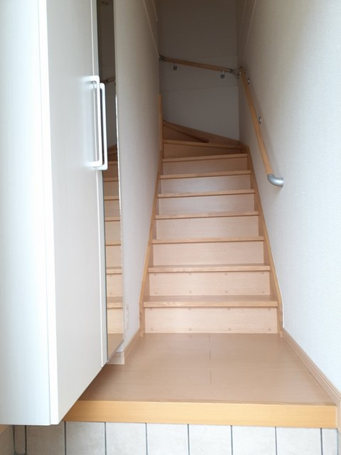 サニーガーデンの玄関