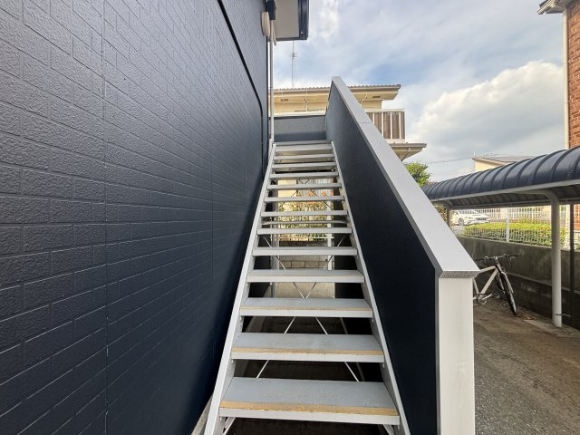 フォレスト東岩槻のエントランス|建物の内部です