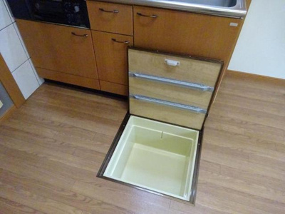 【収納】 | オールドベスト・せいら | 床下収納