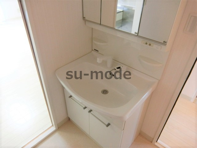 リファインドカースルの洗面所