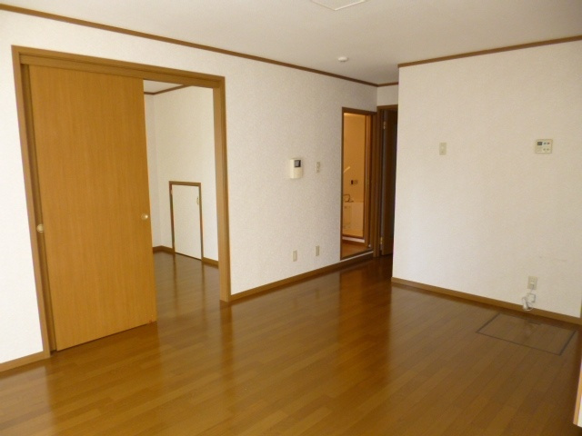 サンライズ２の洋室