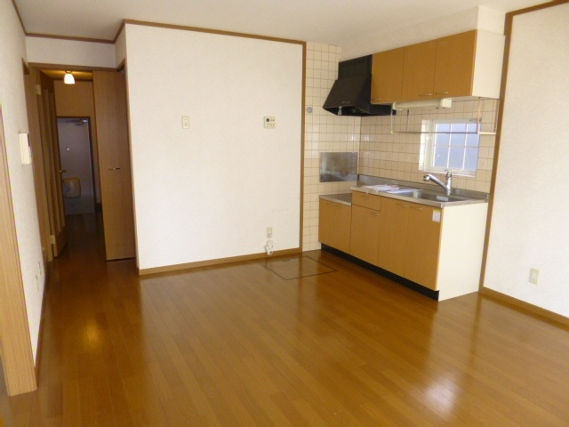 サンライズ２の居間・リビング