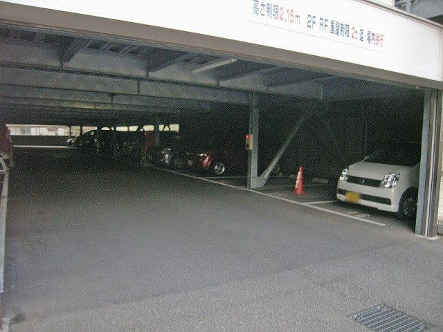 エンゼルフィールズ枚方公園の駐車場|駐車スペースもあります