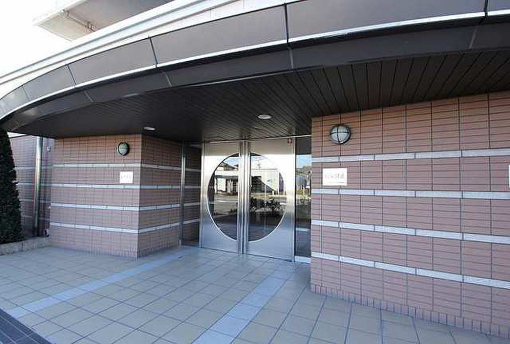 エンゼルフィールズ枚方公園のエントランス|エントランス