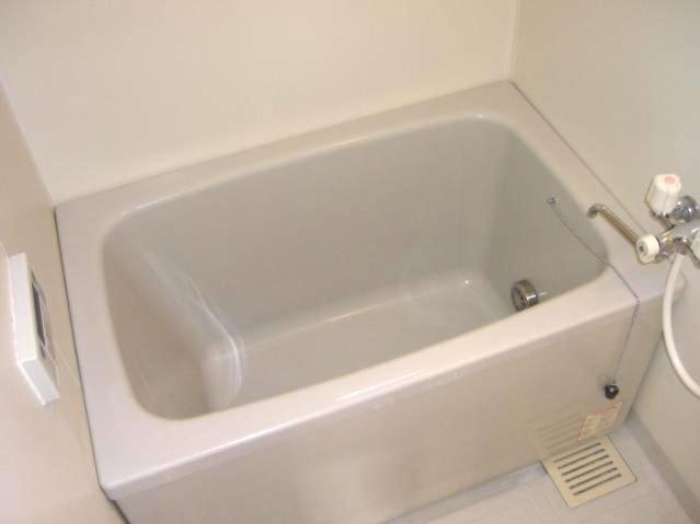 ポルクⅥの浴室