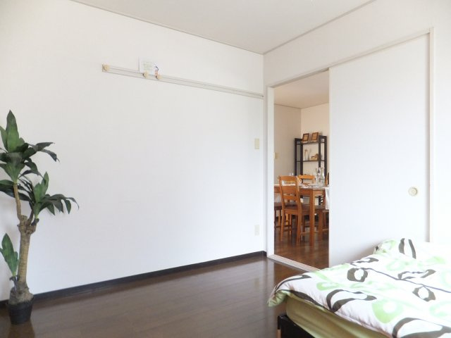 メゾン美里Ａの洋室