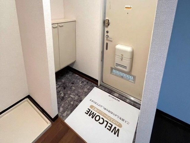 メゾン美里Ａの玄関