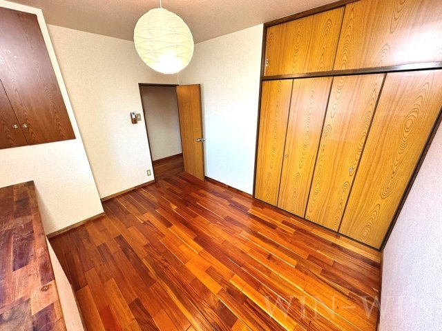 ユトリロキャッスルの寝室