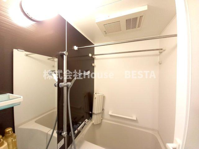 アドバンス三宮シュロスの浴室