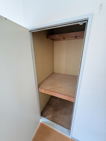 エクレールＡ棟の収納