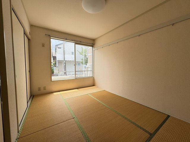 エクレールＡ棟の和室