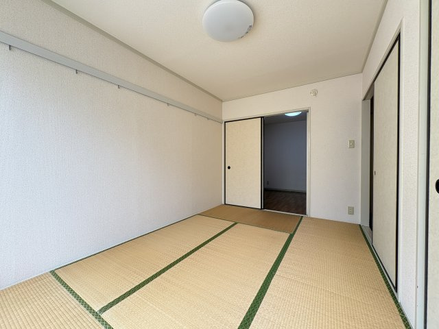 エクレールＡ棟の和室