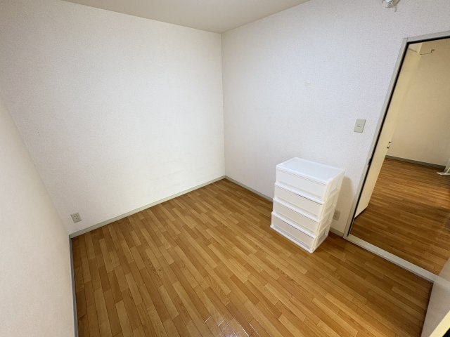 エクレールＡ棟の洋室