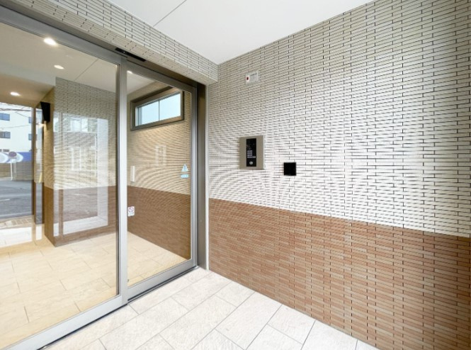 LEXUS GARDEN 社領のエントランス