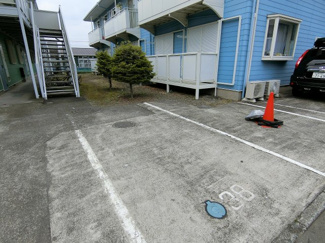 【駐車場】