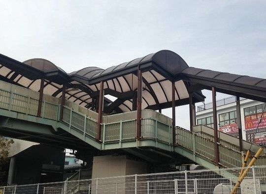 アベニールベルテの周辺