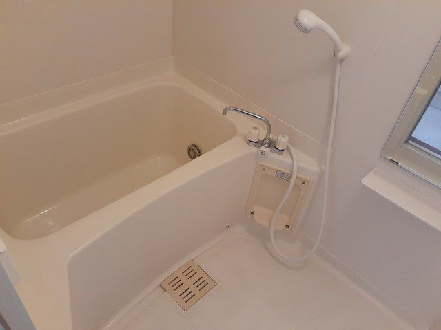 アベニールベルテの浴室