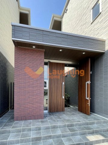 グランツ アルファのエントランス|毎日通るエントランスはこのようになっています