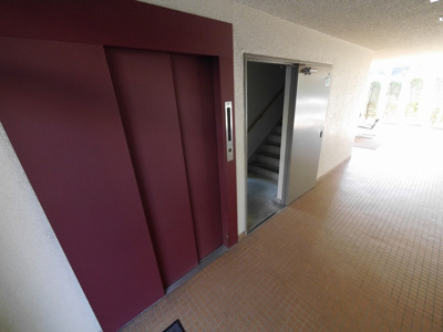 【エントランス】 | 荒神山マンション