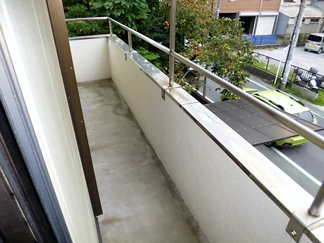 森貸家のバルコニー
