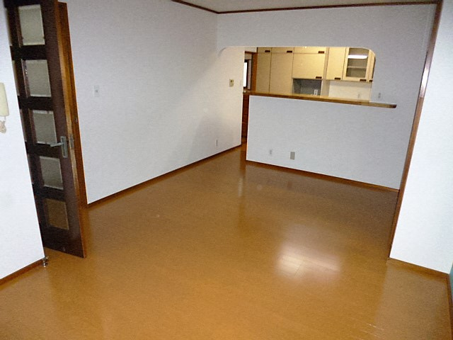 森貸家の居間・リビング