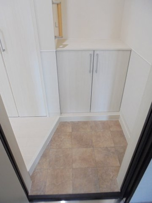 【玄関】 | WISTAR本屋敷 A棟