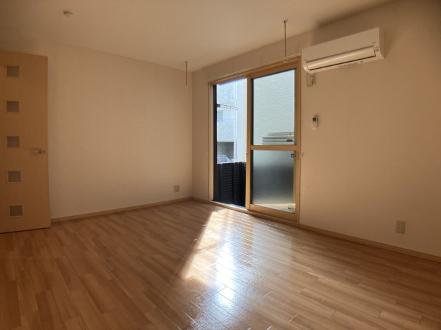 シャトルブランの洋室