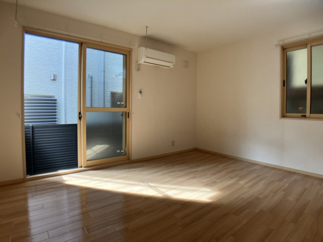 シャトルブランの居間・リビング