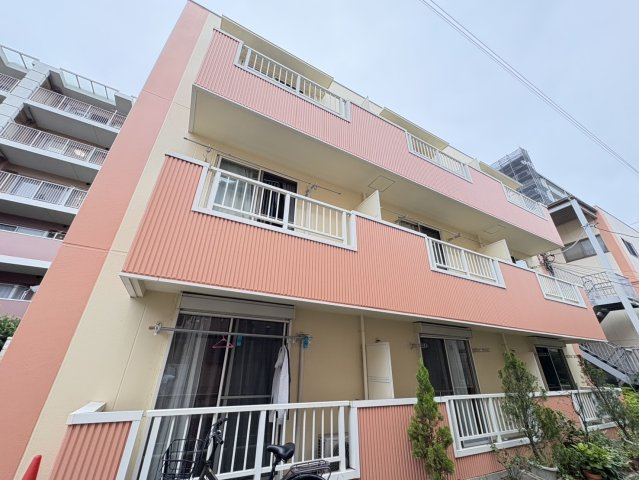 サラスバティ・辻井の外観