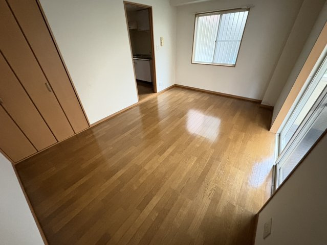 サラスバティ・辻井の居間・リビング