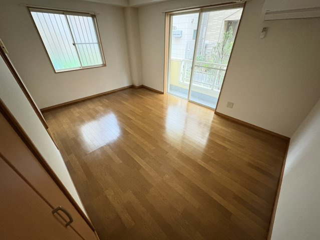 サラスバティ・辻井の居間・リビング