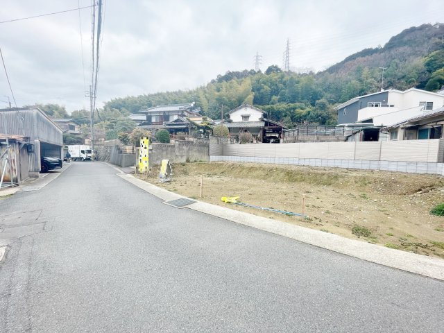 ★限定２区画★建物プラン例あり★間取り変更可能です★建築条件付き売土地★山科区小山御坊ノ内町の前面道路含む現地写真|前道(令和６年２月撮影)