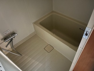 網走市字潮見44-8売家の浴室