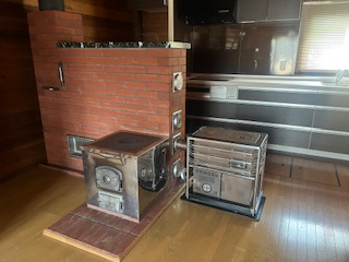 網走市字潮見44-8中古住宅の居間・リビング
