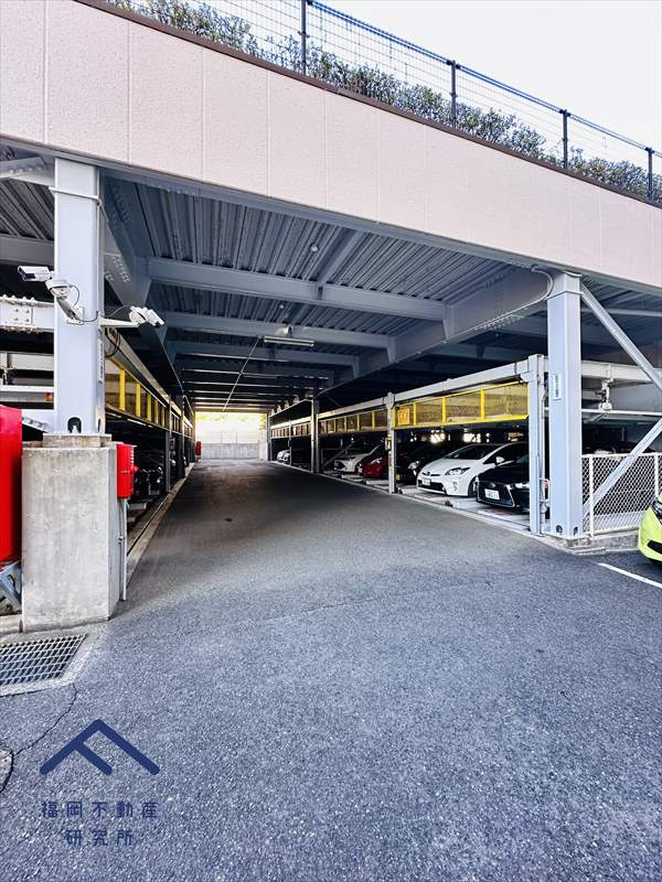 ファミール大橋グランヒルズの駐車場