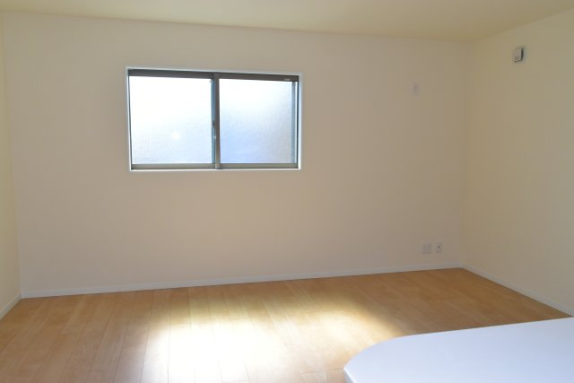 府中市清水が丘２丁目の中古一戸建の居間・リビング