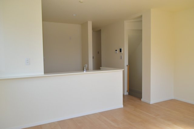 府中市清水が丘２丁目の中古一戸建の居間・リビング