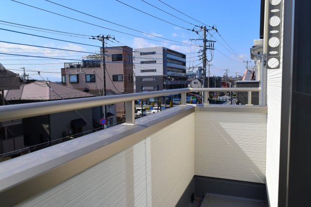 府中市清水が丘２丁目の中古一戸建のバルコニー