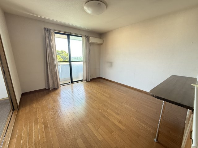 箕郷町生原　売事務所の居間・リビング|201号室　リビング