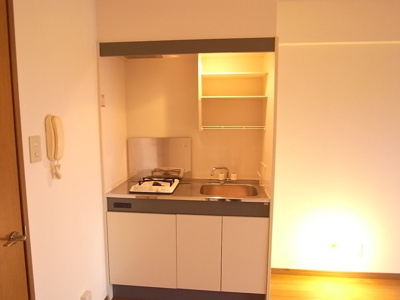 【キッチン】 | ラフィーネ友泉 | 別号室の写真になります。現況優先。