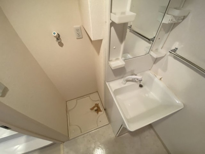 【洗面所】 | CB天神クレア | 別号室の写真になります。現況優先。