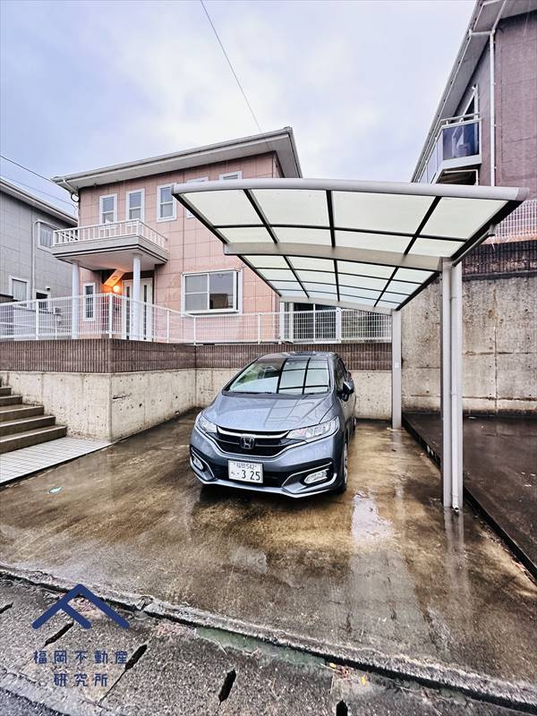 福津市花見が丘3丁目　戸建ての駐車場