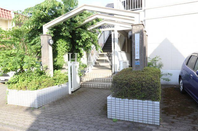 パトラハウス小金井のエントランス